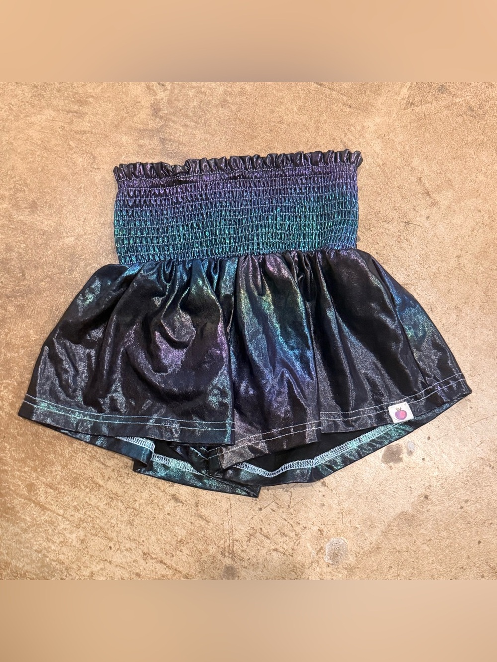Cheeky plum metallic girls size 6 shorts